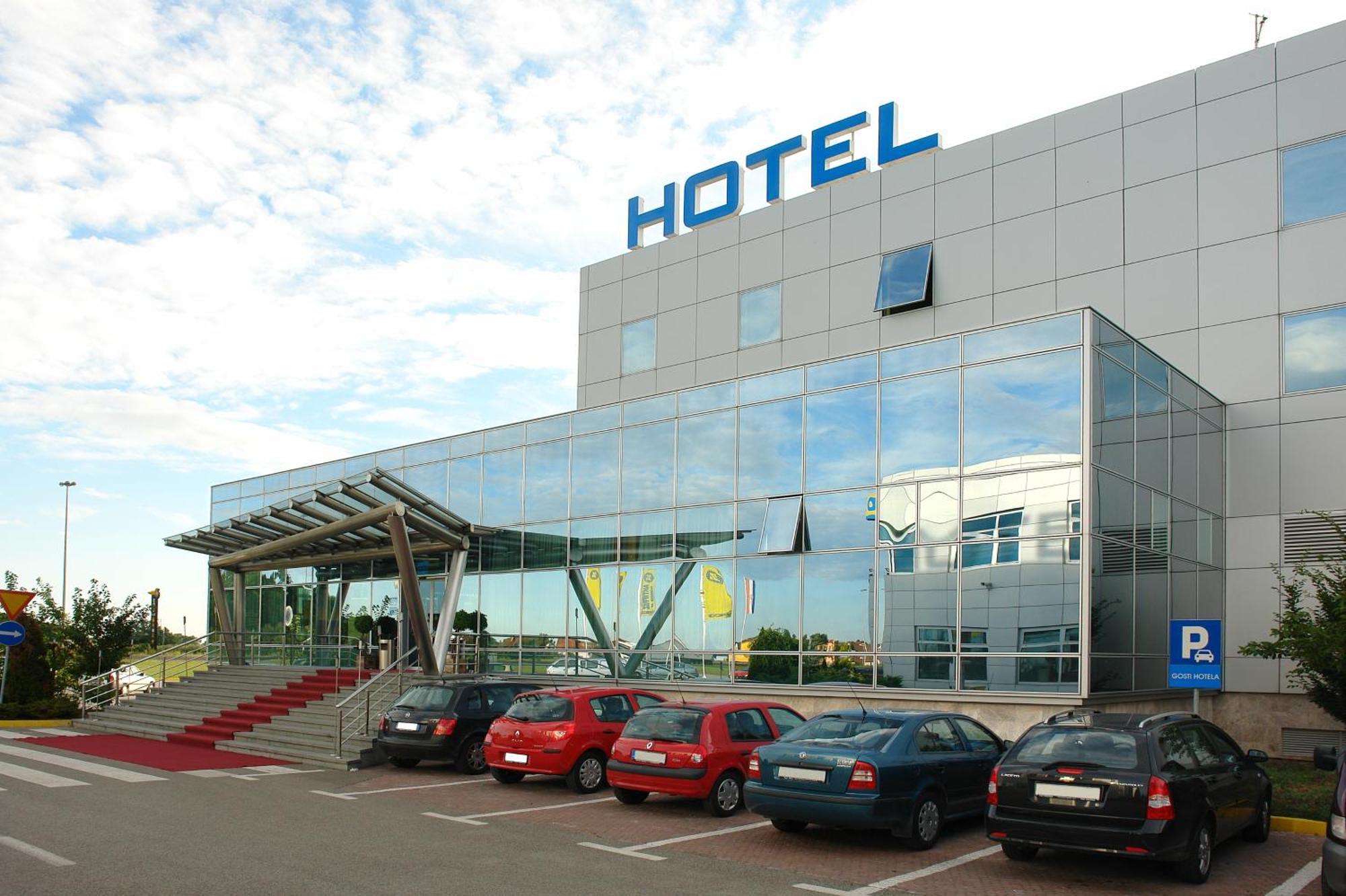 Hotel Zovko Zagreb Sesvete Exterior foto