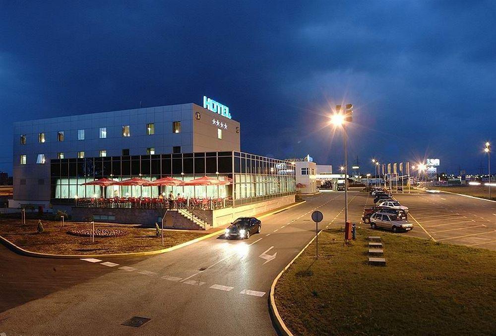 Hotel Zovko Zagreb Sesvete Exterior foto